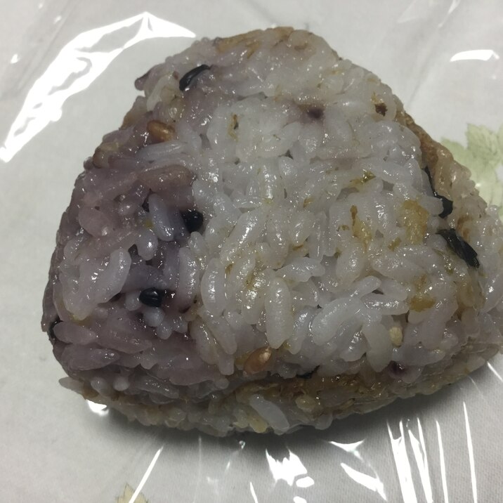 海苔と花カツオ醤油のおにぎり